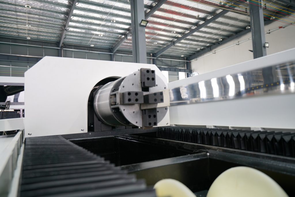 Prodhuesi automatik i prestarit lazer me lazer CNC makineri prerëse tub lazeri me fibra prej hekuri metalik ss ms